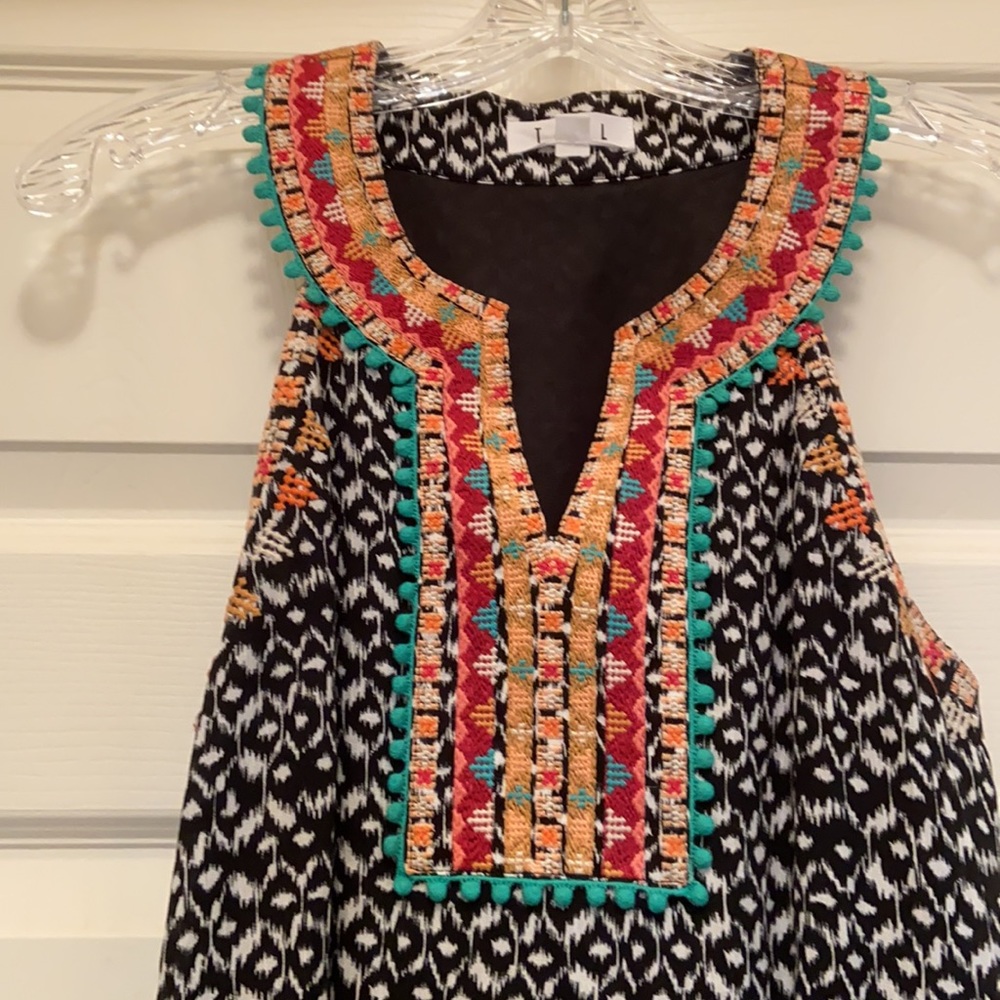 Dress - Picture 2 of 4